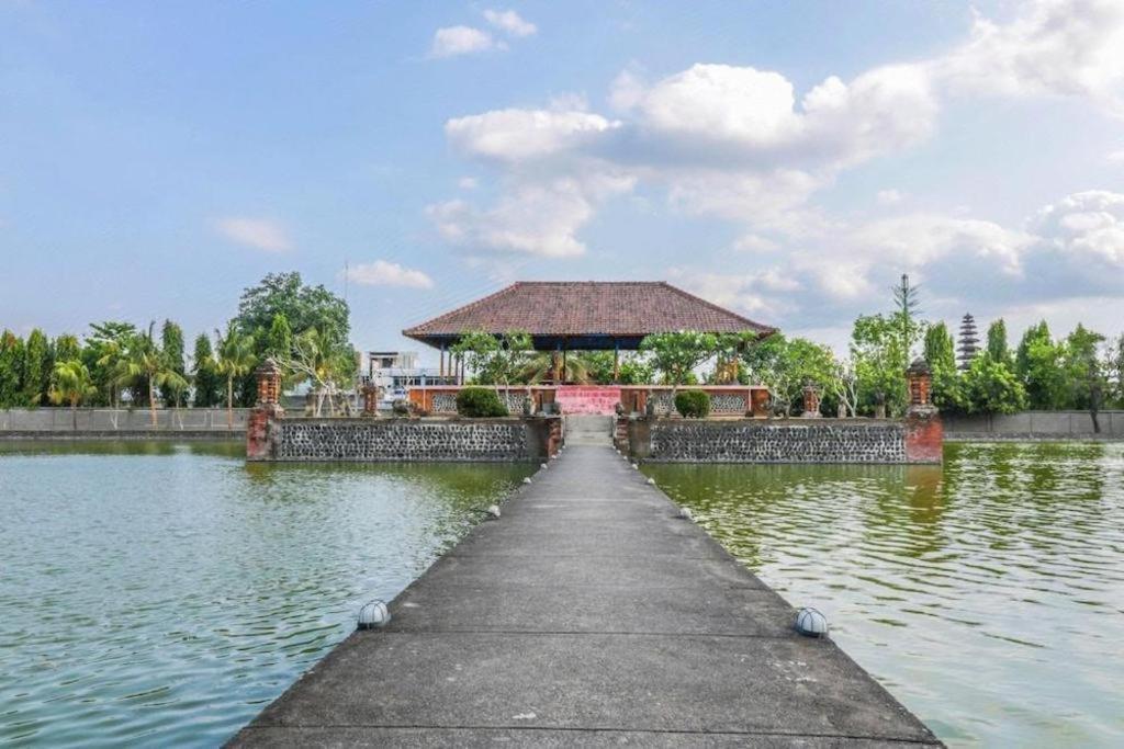 Spot On 1784 Tnc Residence Syariah Mataram Exterior photo